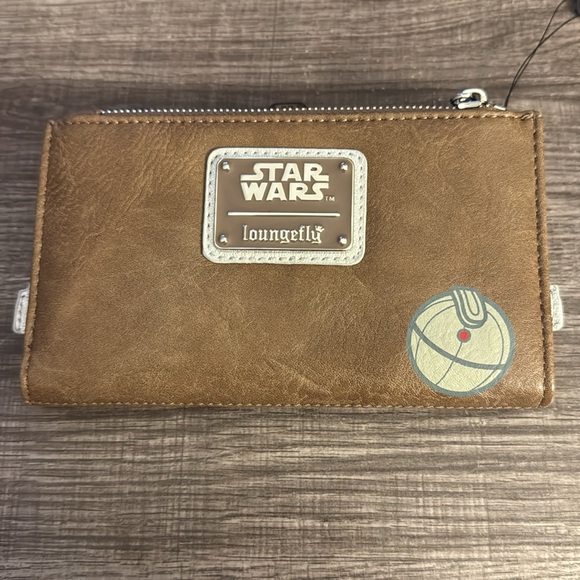 Star Wars Boush Leia Loungefly Wallet - Picture 2 of 3